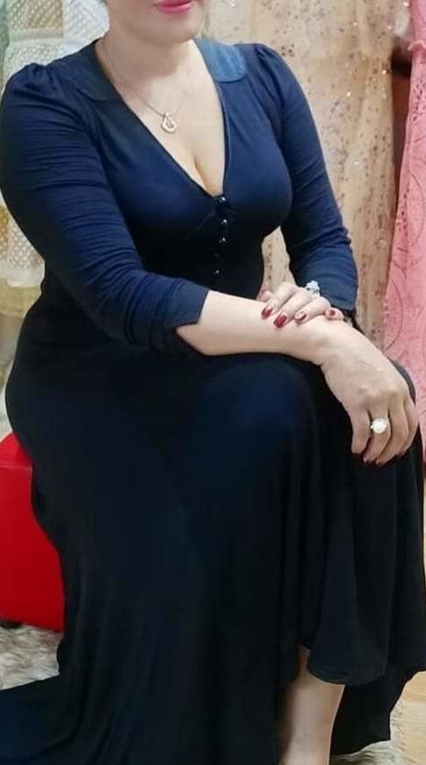 Big tits, Thai mother