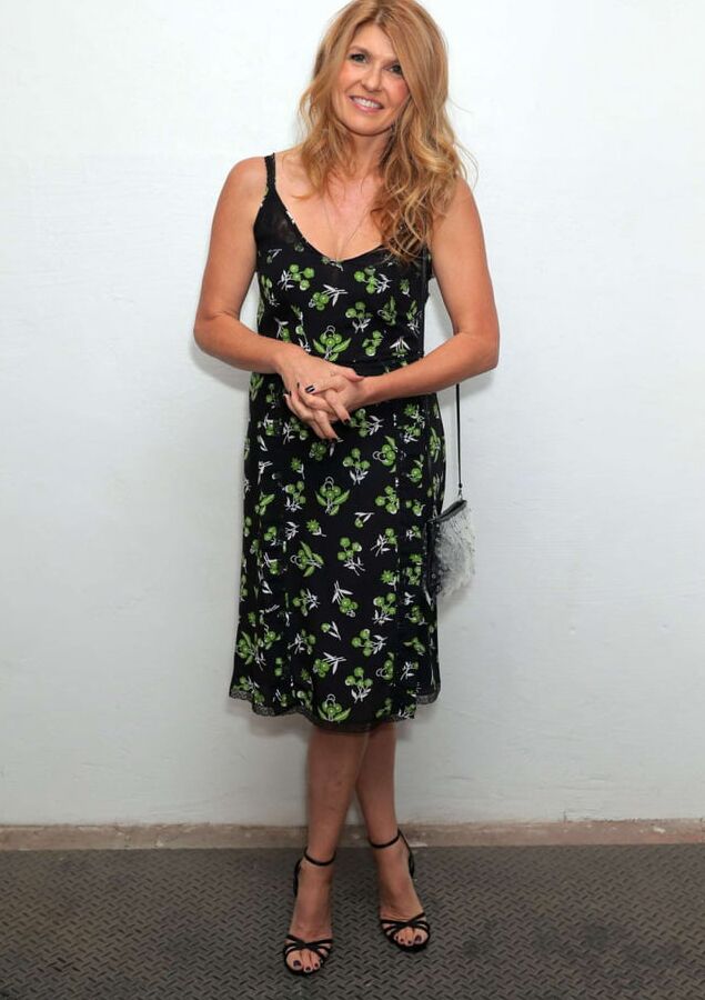 Celebrity Hot - Connie Britton