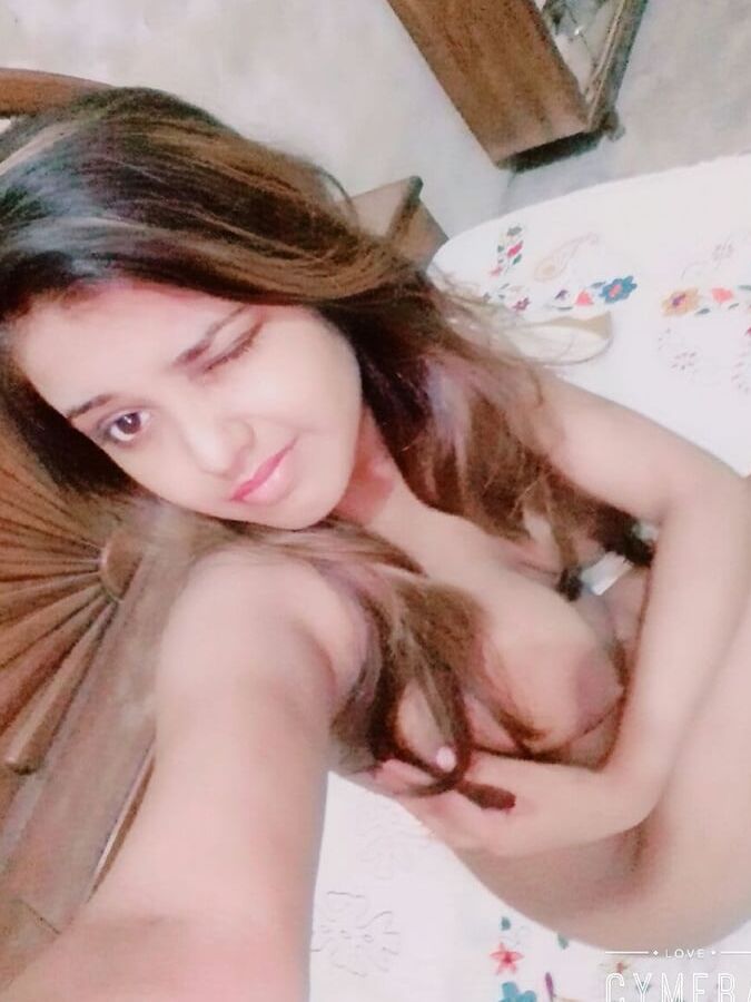 slut selfies desi