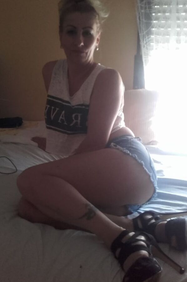 ROU ROMANIAN MILFS SEX BOMB ROMANIAN MOM