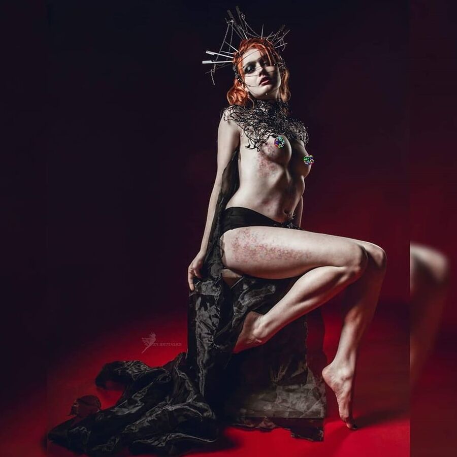 Hot Model Annaliese