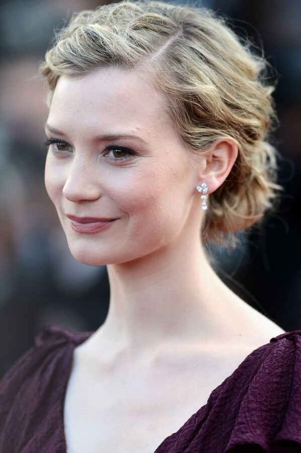 Mia Wasikowska