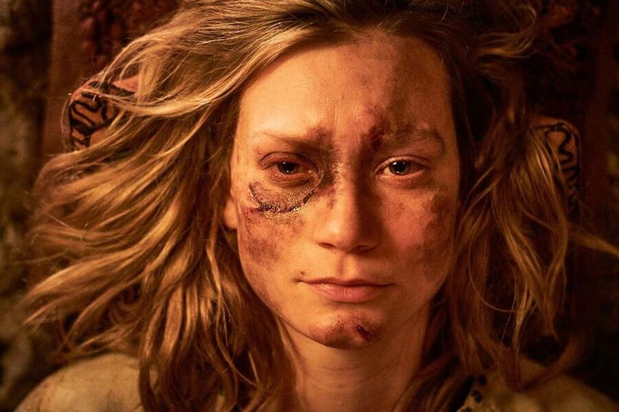 Mia Wasikowska