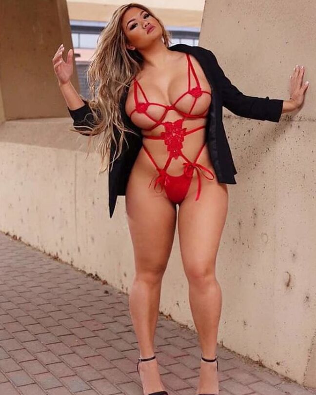 RANDOM SEXINESS