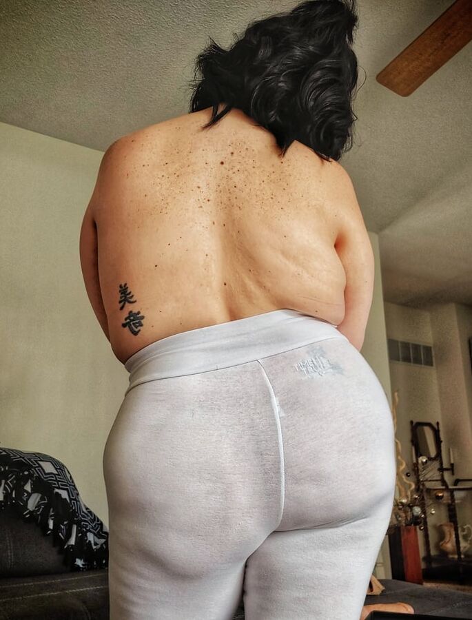 Cellulite mom