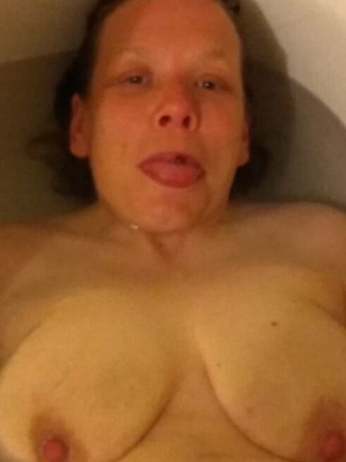 MILF Pig For Reposting and Degrading Comments