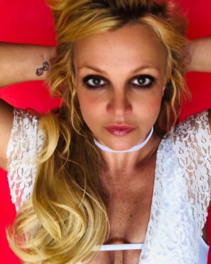 britney spears social media