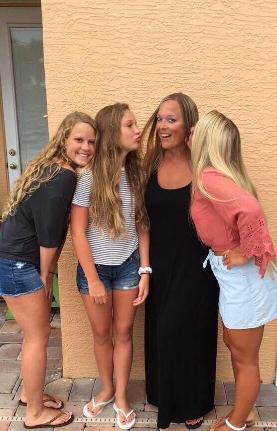 Hot Milf with Daughters for Your Comments