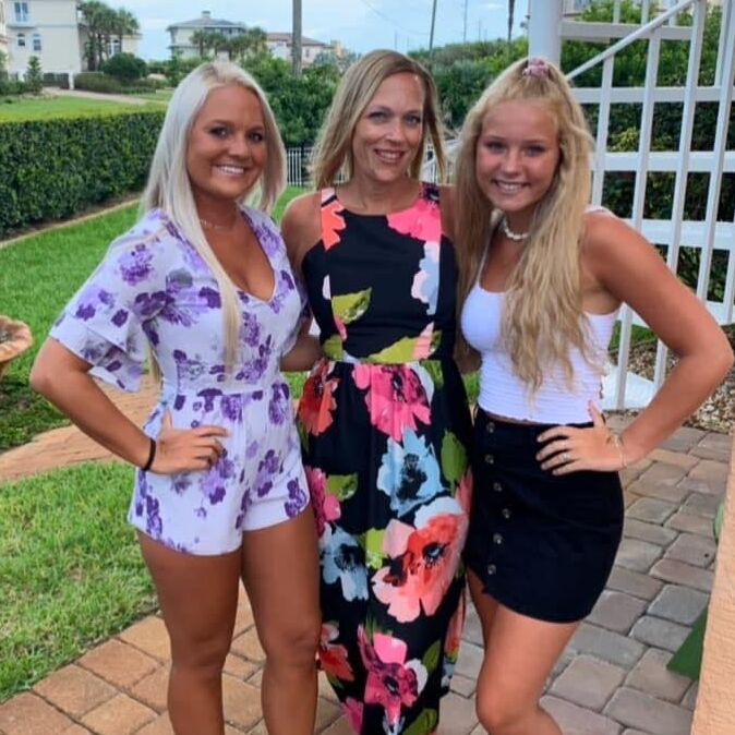 Hot Milf with Daughters for Your Comments