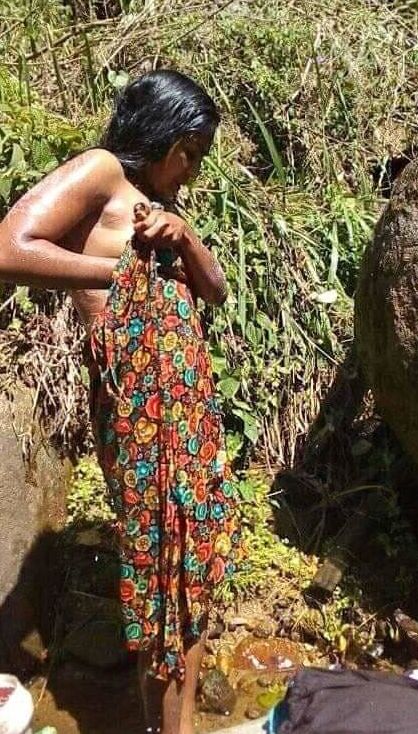 sri lankan wife public bath