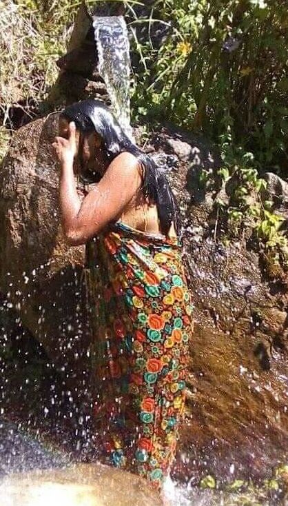 sri lankan wife public bath