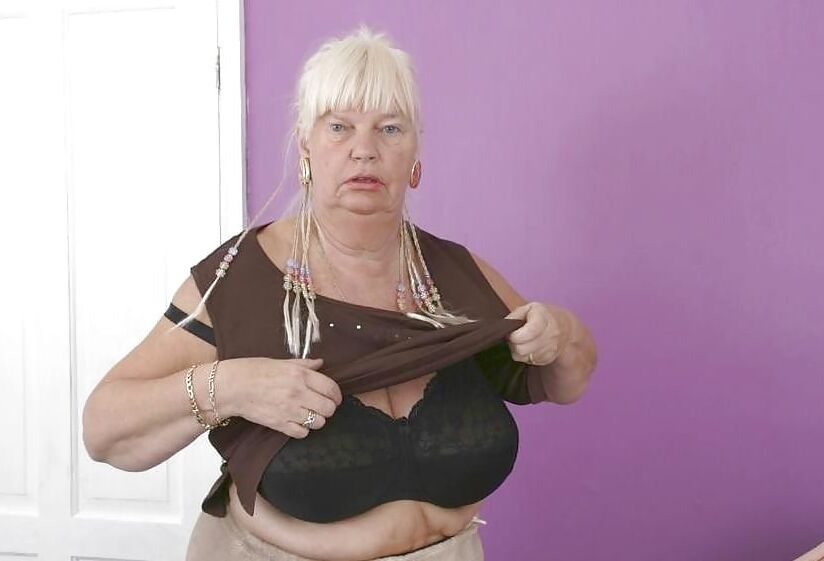 Bbw mix (Older women)
