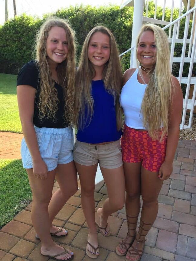 Hot Milf with Daughters for Your Comments
