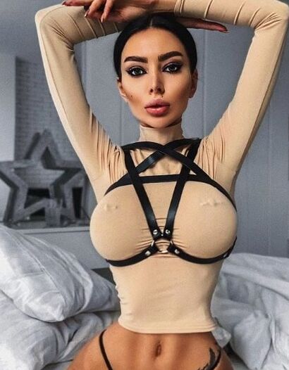 Alena Omovych