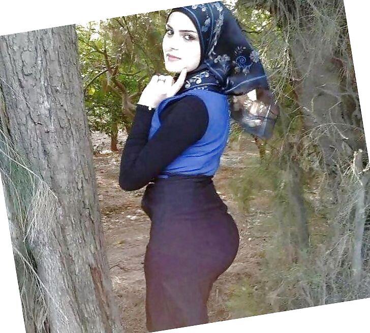 Sexy Famous Arab MILF Yousra