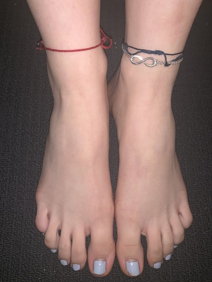 Legs and feet