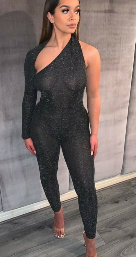 WHAT ARAB CUCKOLDS WANT THEIR WIVES TO WEAR