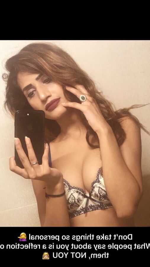 HOT GIRL PICS LEAKED BY BF