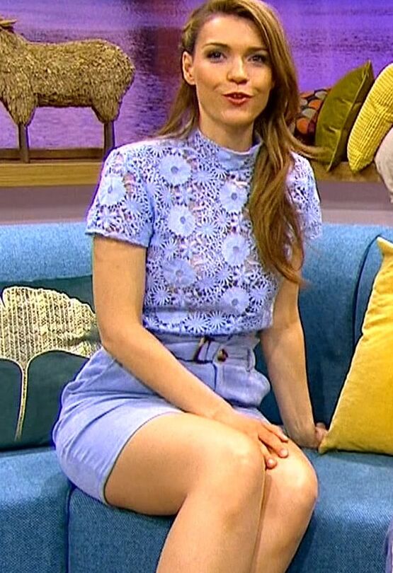 Leggy German TV Milf Annett Moeller