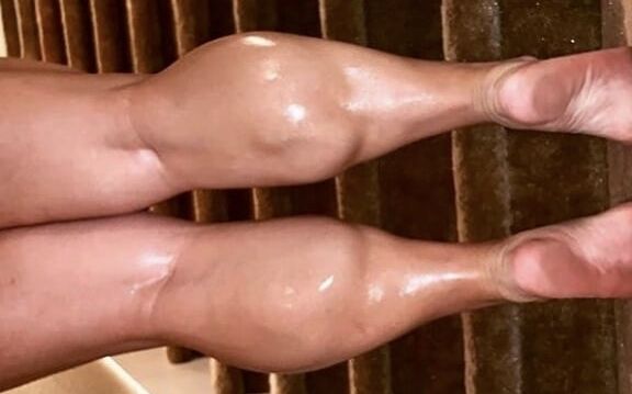 Soles and Calves Up -Dick In Splash Mode