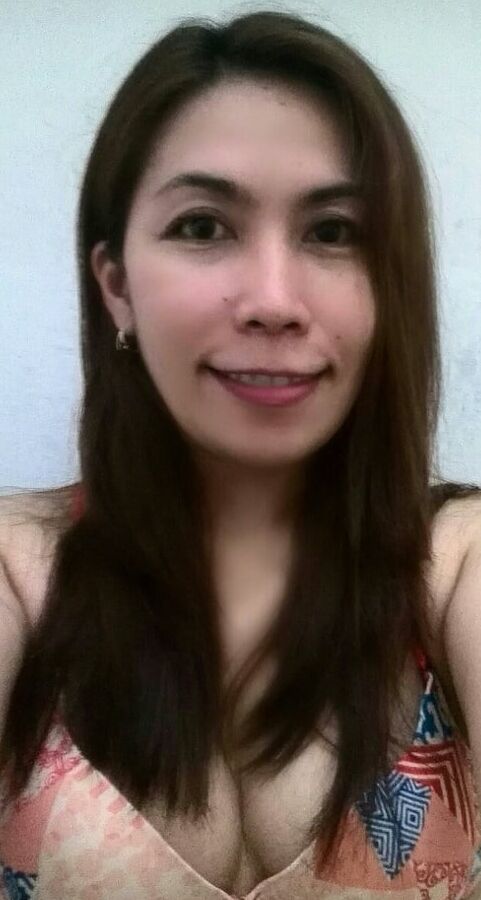 Jehn Filipina Horny Pics