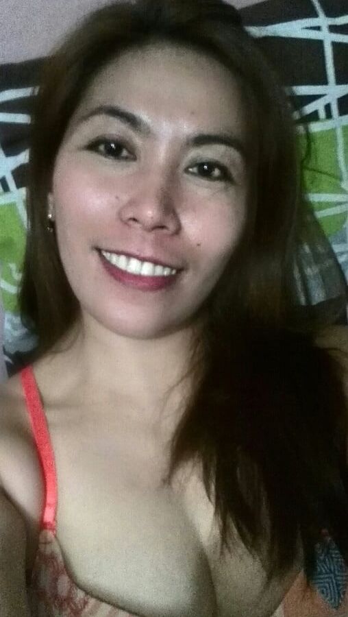 Jehn Filipina Horny Pics