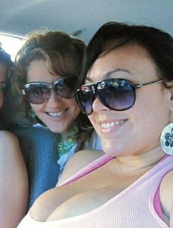 BRA BUSTIN CLEAVAGE
