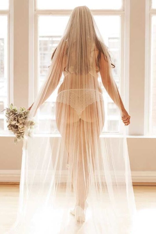 Brides