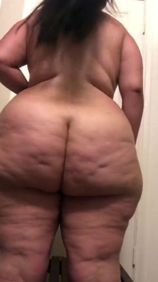 Super sexy mature body