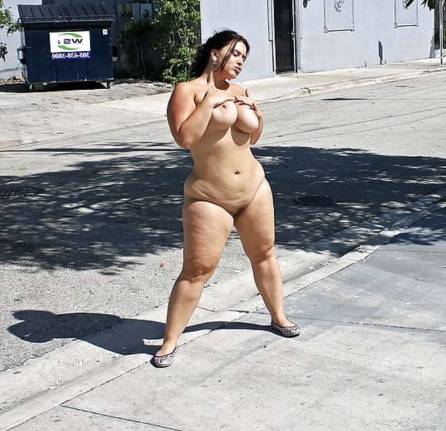 BBW public nudity