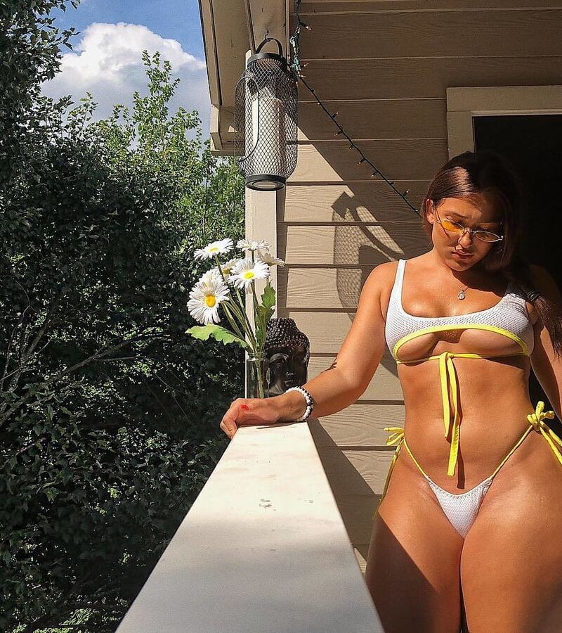 Wide hips