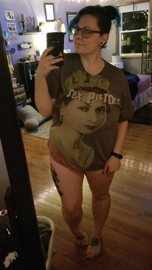 Sexy as fuck Chunky Slut with HUGE Tits