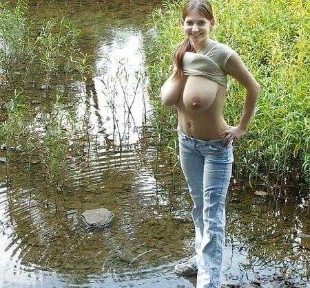 Pics I like Milfs and other sexy woman