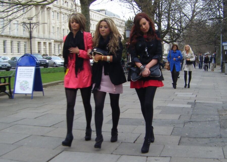Street Pantyhose - Brit Chicks on the Street