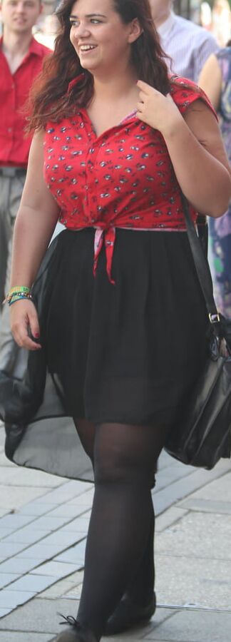 Street Pantyhose - Heavy Legged Brit Sluts