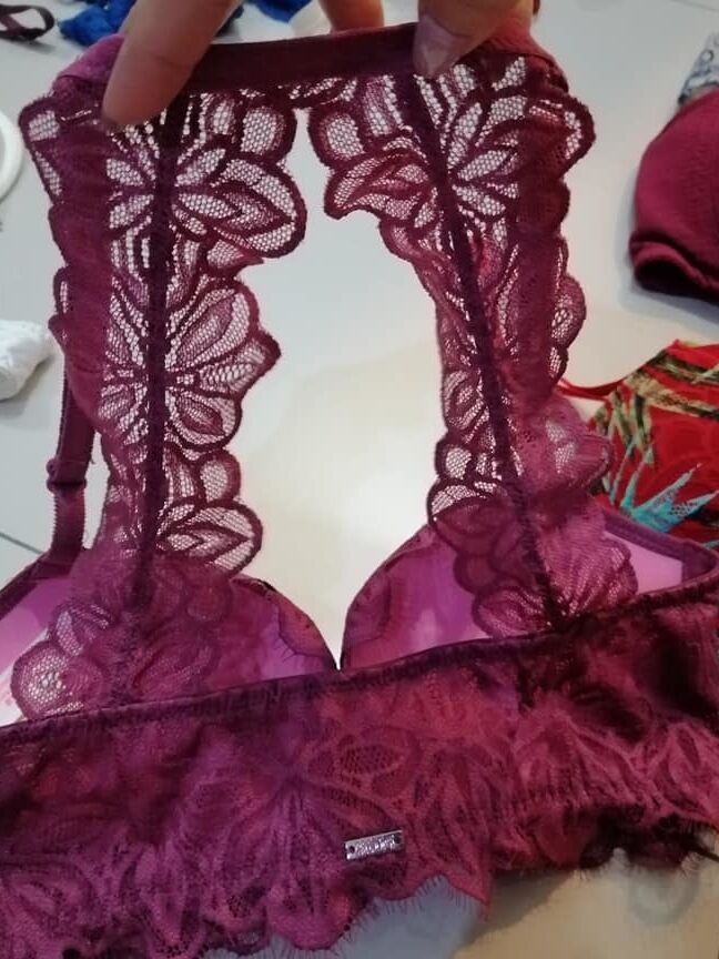 Chinese Friend&;s Bras Collection