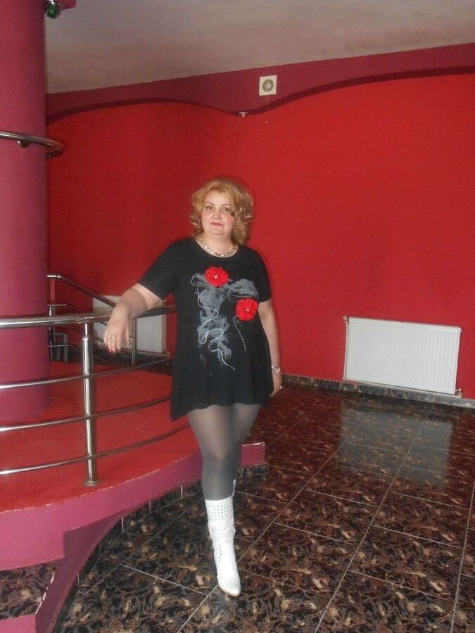 mature pantyhose