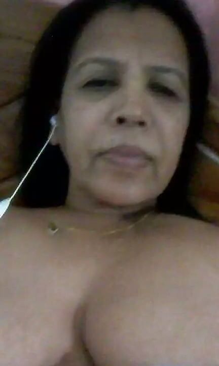 Sinhala sudu aunty