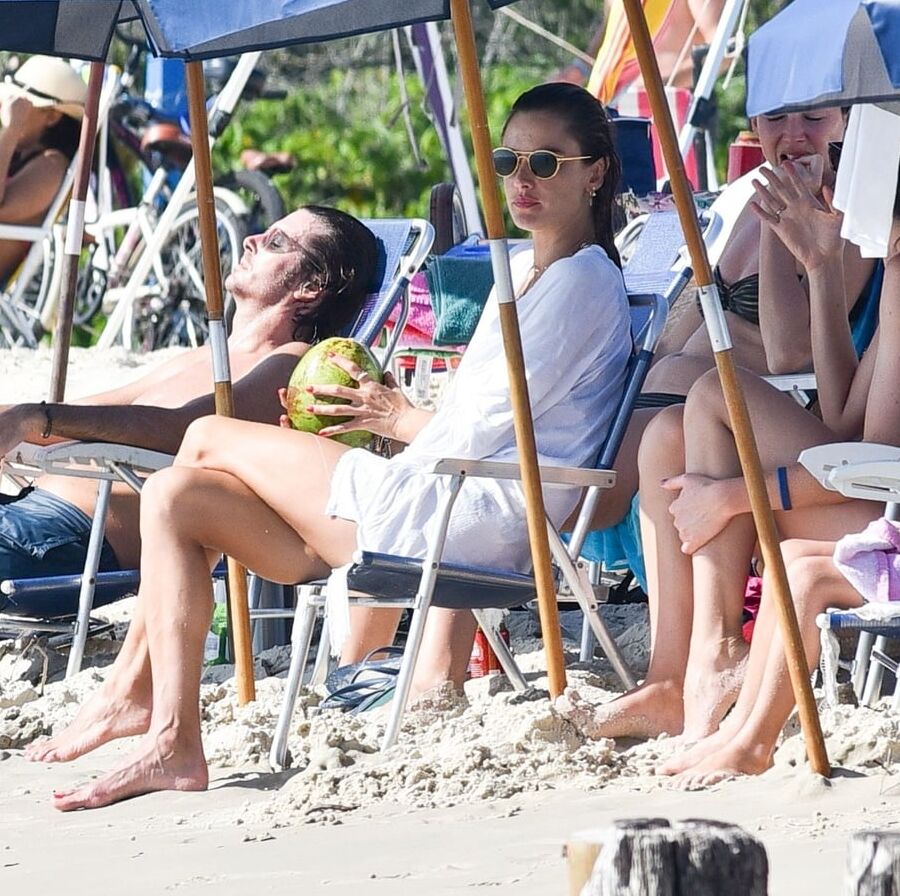 Alessandra Ambrosio Feet photos = Goddess Ale by VilliSilva