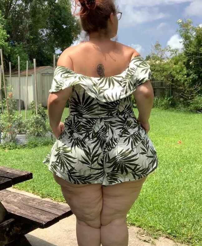 MEGA Big Butt MILF