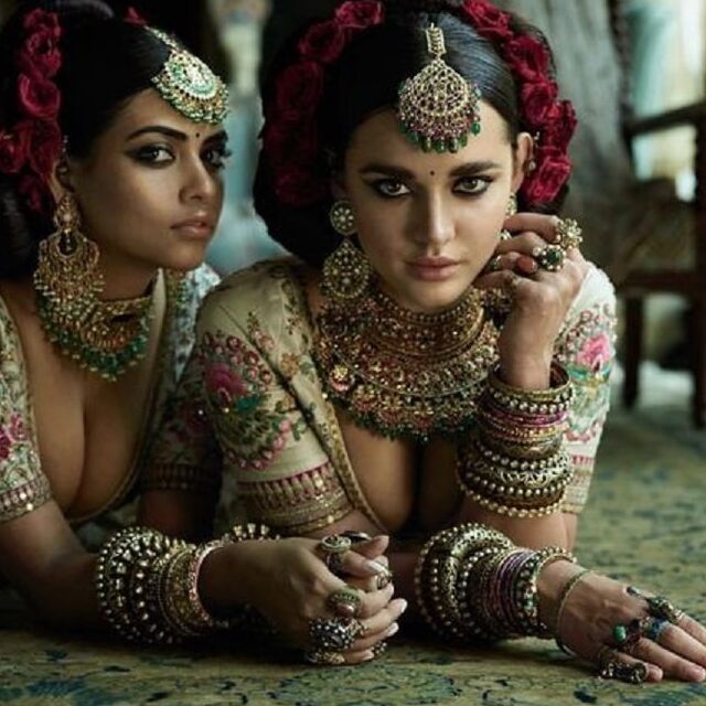 hot chesty modle indian
