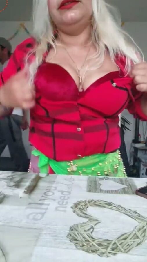Bust live facebook romanian
