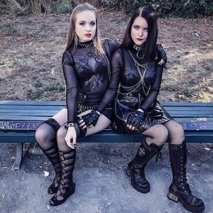 girls on benches so sexy