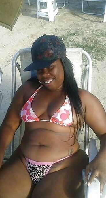 Fofas black de biquini