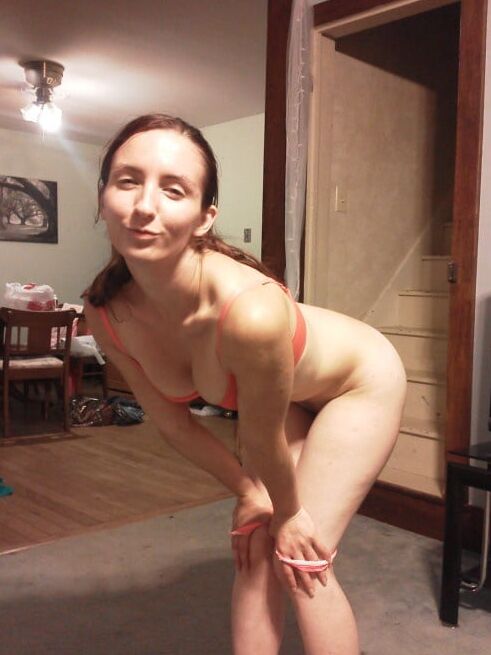 Hot milf showing her nice body ()