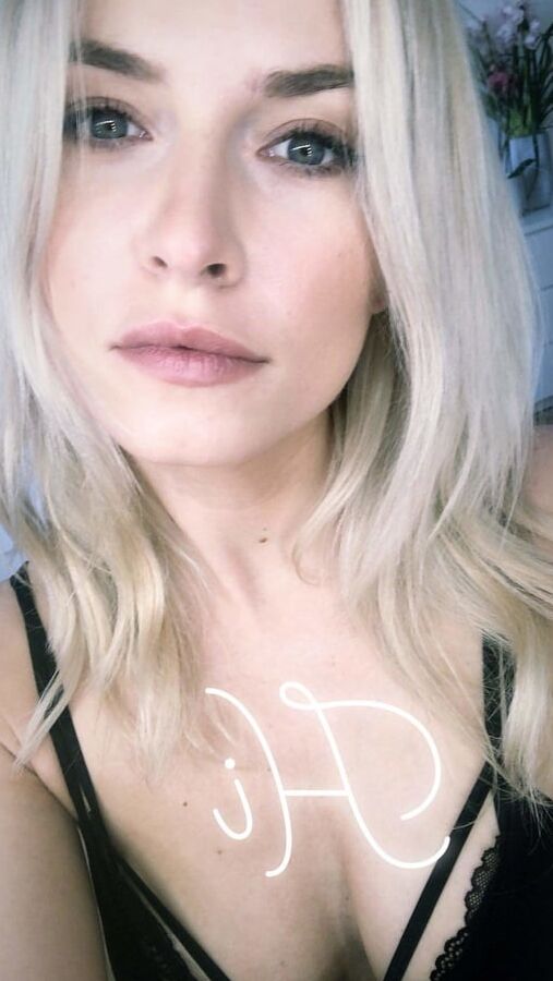 Celebrity Boobs - Lena Gercke