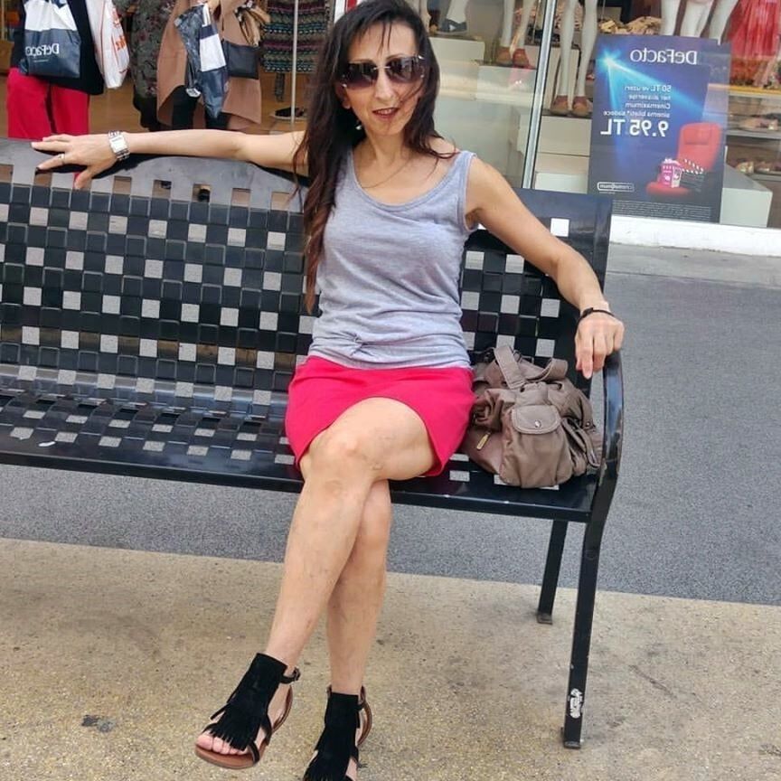 Turkish Milf Legs Skirt Nylon Turk olgun evli dul dress