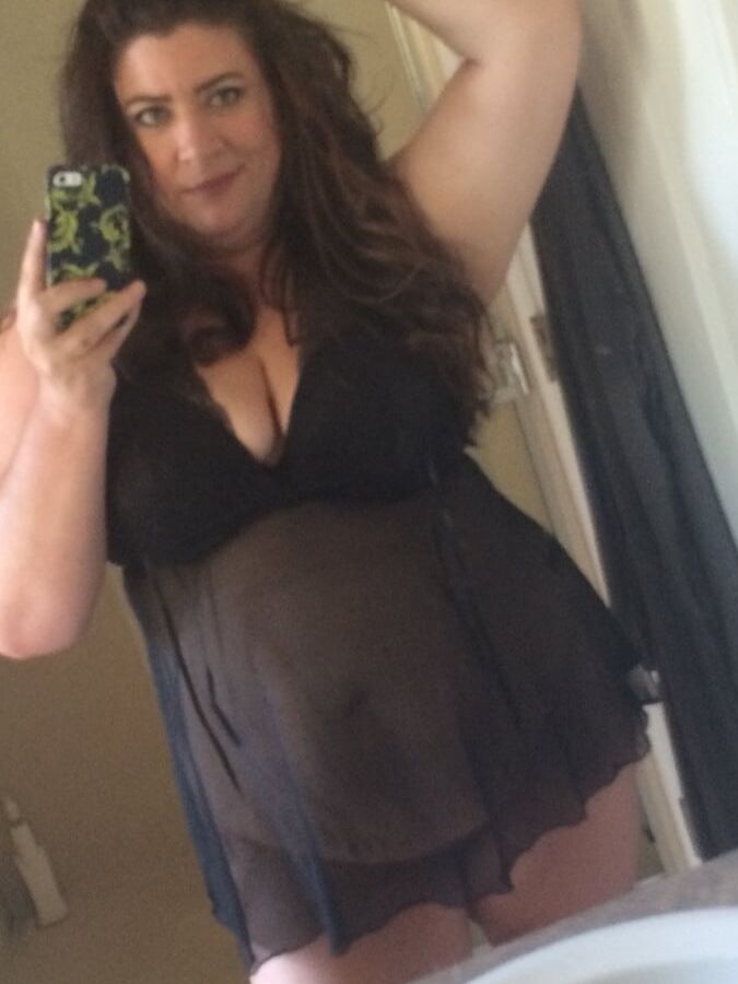 Brunette MILF