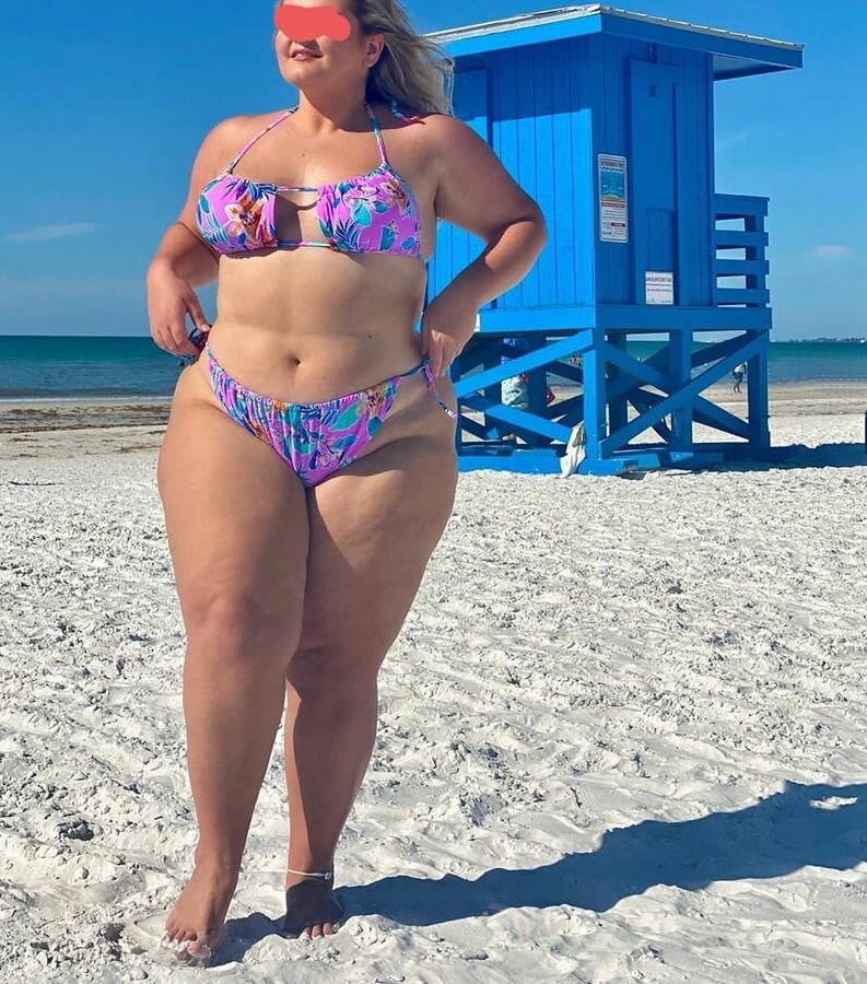 Chubby girls suck my pennid