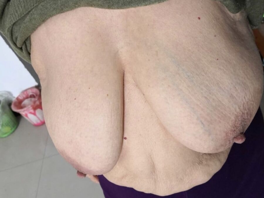 Belly&;s and boobs